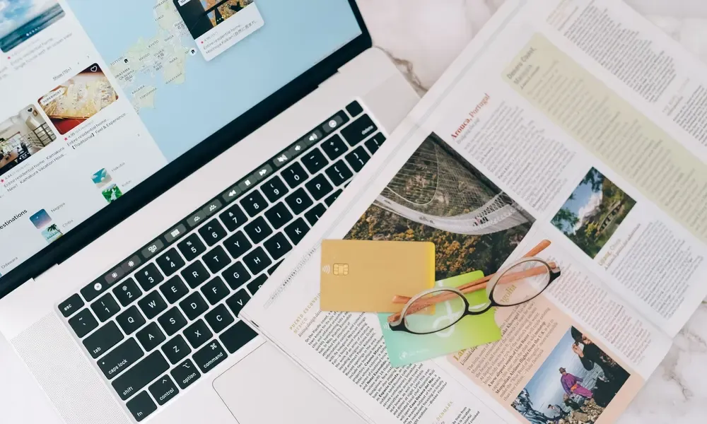 หน้าจอโน้ตบุ๊กเปิดหน้าค้นหา