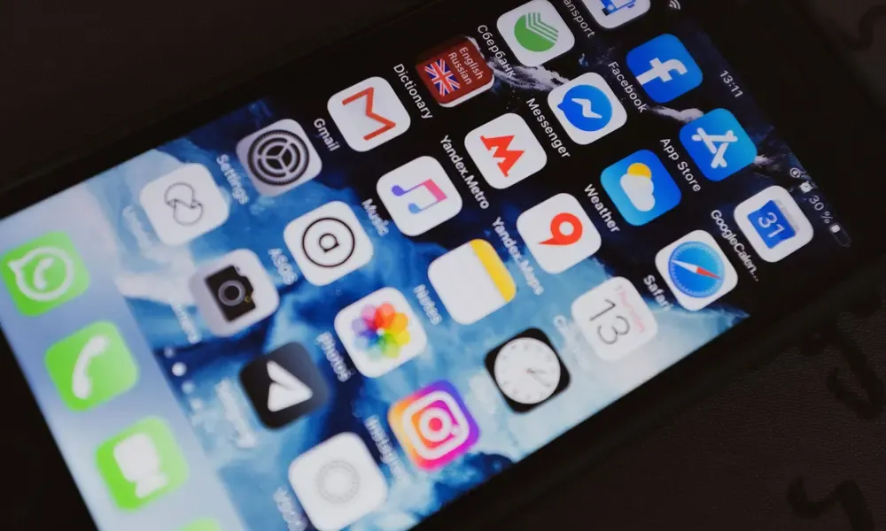 แอปพลิเคชันบนหน้าจอโทรศัพท์